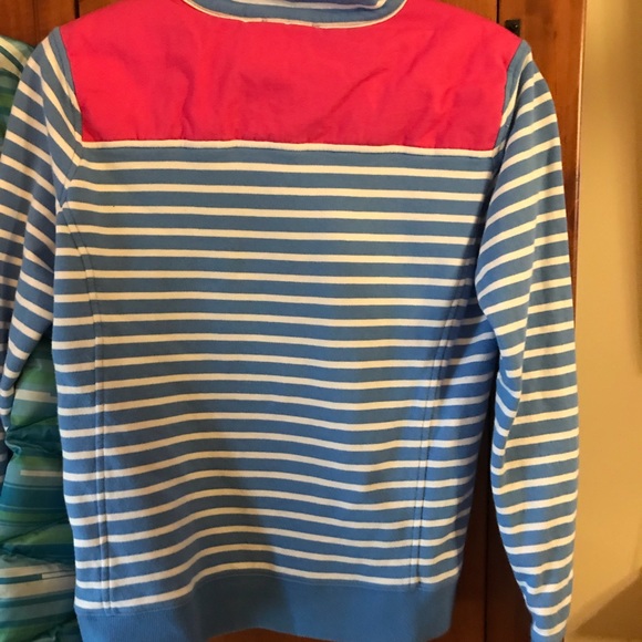 Vineyard Vines ladies Sz Small Shep shirt - Picture 4 of 4
